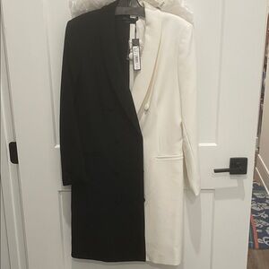 NWT Alice + Olivia Two-Tone Black and White coat dress size 14